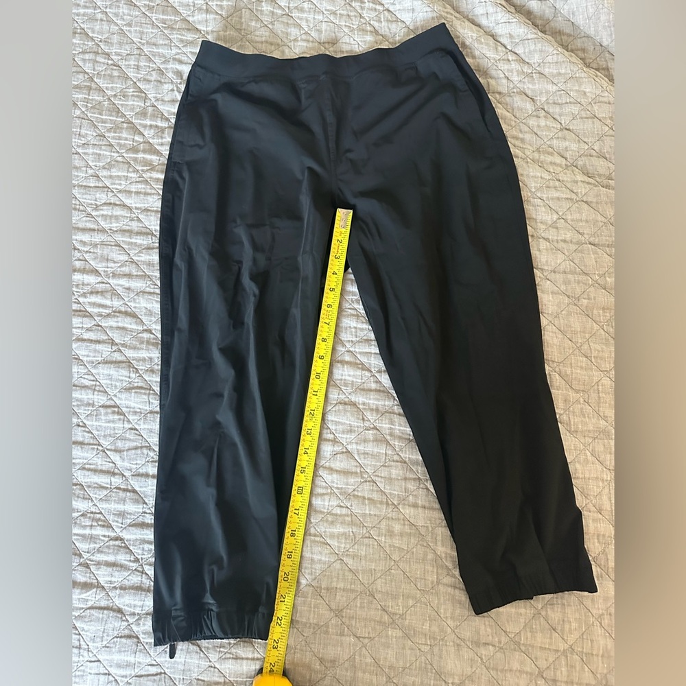 Lululemon Black jogger Pants